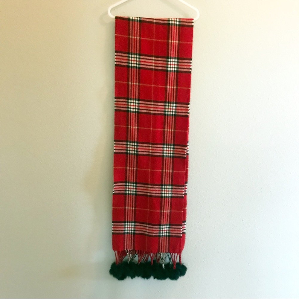 Preston & York red black scarf rabbit